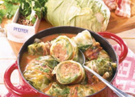 Kohlrouladen mit Speckwickel