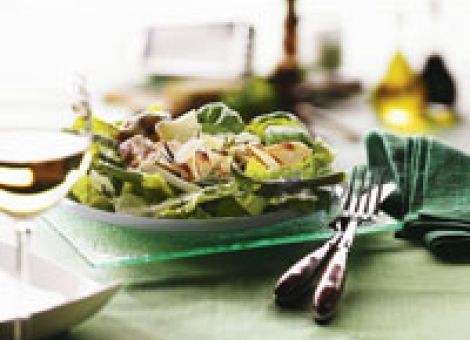 Romanasalat mit grünen Bohnen