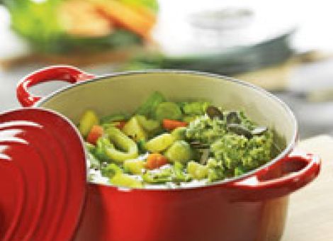 Winterlicher Gemüsetopf mit Petersilien-Pesto