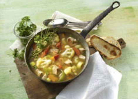 Bunte Gemüsesuppe