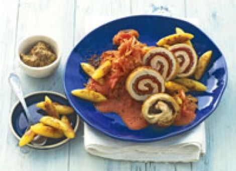 Putenrouladen mit Paprika und Salami