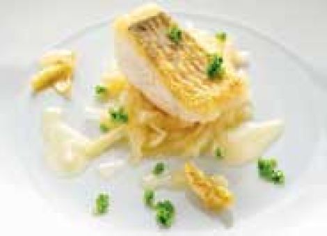 Gebratener Zander mit Kohlrabi