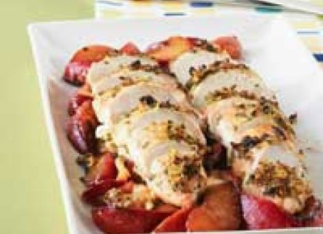 Hähnchenbrust mit Kräutern auf Pflaumen