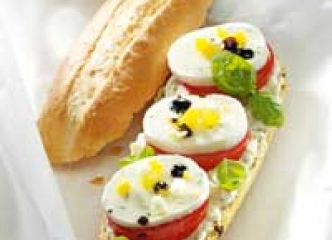 Mozzarella-Ei-Baguette mit Crema di Balsamico