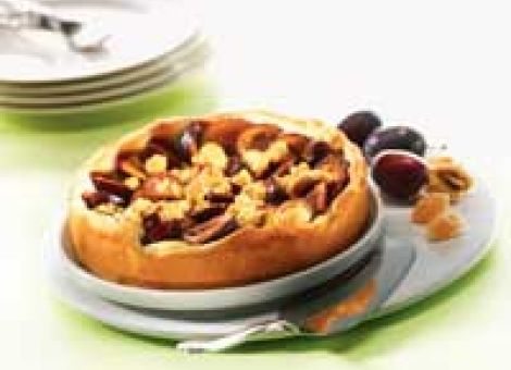 Zwetschgenkuchen mit Ingwer-Walnuss-Crumble