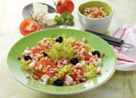 Bohnen-Tomatensalat mit Schafskäse