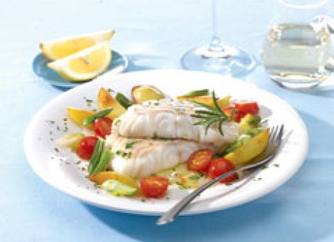 Seelachsfilet mit Tomaten und Kartoffeln