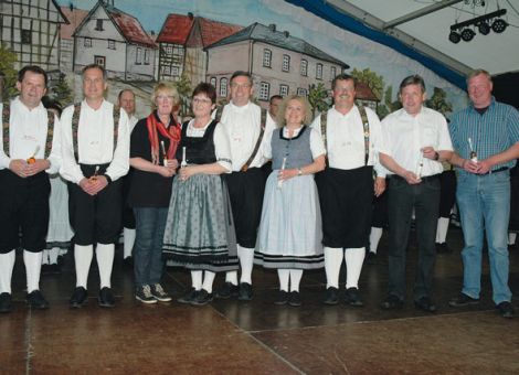 Großes Folklorefest in Haubern
