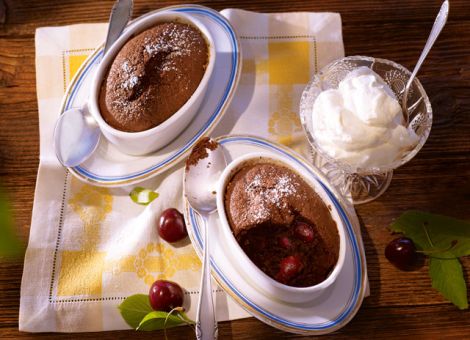 Nuss-Kirsch-Pudding