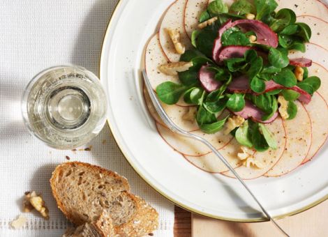 Apfel-Carpaccio mit Feldsalat