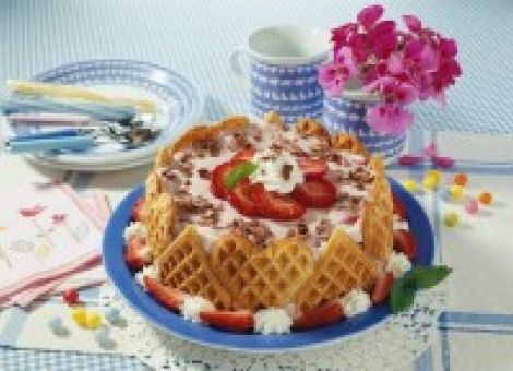 Waffeltorte mit Erdbeercreme