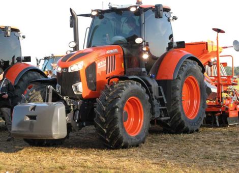 Kubota steigt mit dem M7 in den Markt der großen Schlepper ein