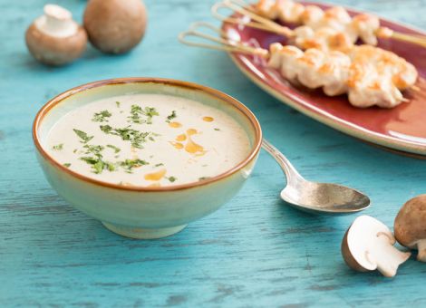Champignonschaumsüppchen mit Geflügelsatée