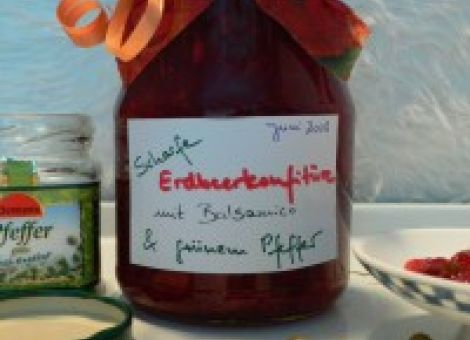 Scharfe Erbeerkonfitüre