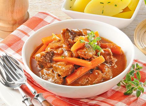 Rindsgulasch mit Möhren