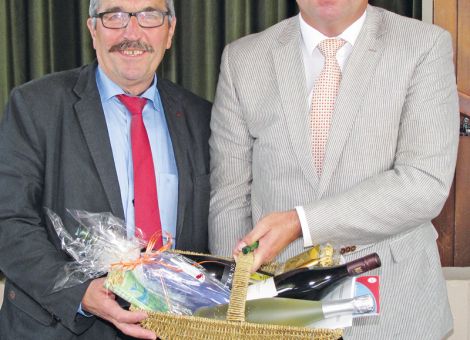Dr. Matthias Mehl folgt Herwig Marloff als Vorsitzender