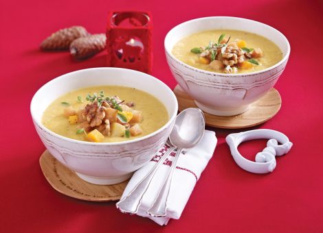 Feine Steckrübensuppe mit Walnuss-Crôutons