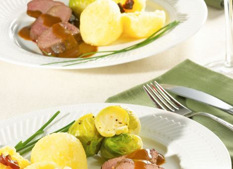 Rehrücken auf Pumpernickelsoße 