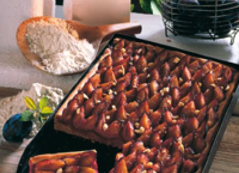 Zwetschgenkuchen mit Mandeln