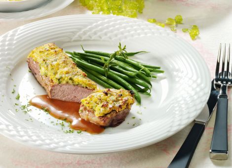 Lamm-Karree mit Kräuterkruste