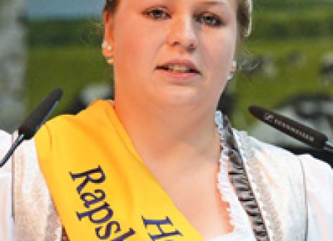 Katharina Schuch ist neue Hessische Rapsblütenkönigin