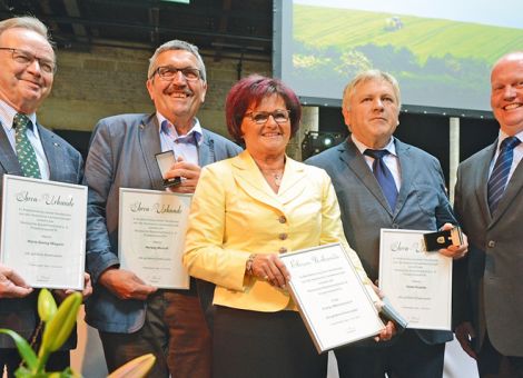 HBV ehrt verdiente Mitstreiter mit Goldener Ehrennadel