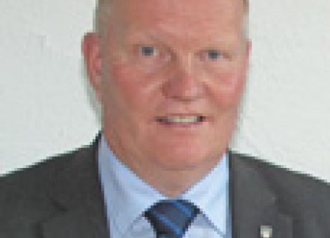 Der Lebensmittelhandel sieht, dass Milch knapp wird