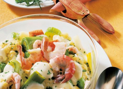 Gemüseauflauf mit Meeresfrüchten 