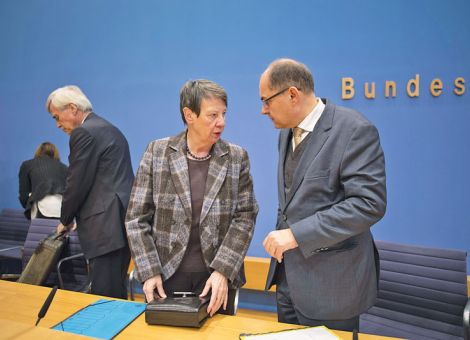 Schmidt fordert Stopp der „Bauernregeln“-Kampagne