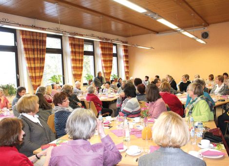 Landfrauen 2017 – mit Humor ins Neue Jahr