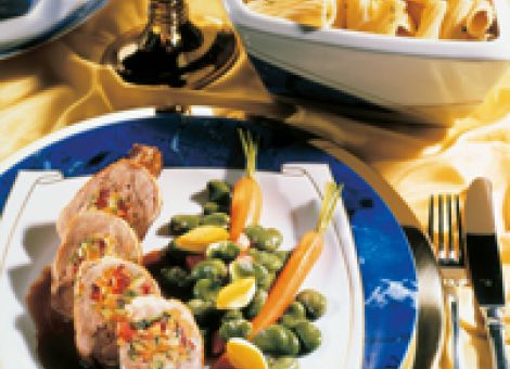 Gefüllte Gänsekeulen mit Nudeln