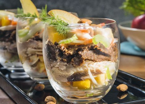 Geschichtete Apfelköstlichkeit