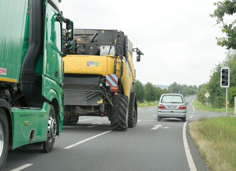 Noch immer hohe Unfallzahlen bei der Ernte – SVLFG ruft zu besonderer Vorsicht auf, © landpixel Noch immer hohe Unfallzahlen bei der Ernte
