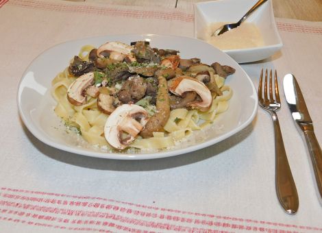 Pilz-Pasta mit Hasenfleisch 