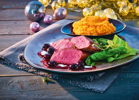 Rehrückenfilets  mit Blaubeersoße