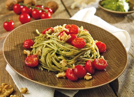 Vollkornspaghetti  mit Barläuch-Walnusspesto