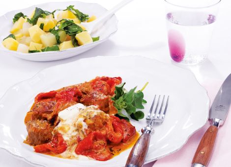 Beliebtes Paprika-Rahm-Gulasch