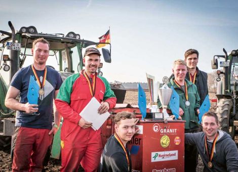 Deutschlands beste Pflüger trafen sich an der Weser