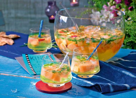 Gin-Basil-Smash-Bowle