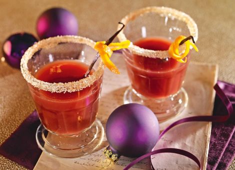 Teepunsch mit zwei Säften
