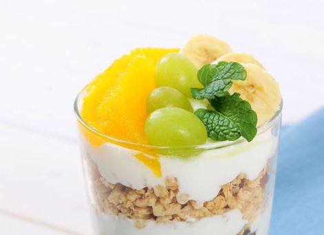 Joghurt-Früchte-Müsli