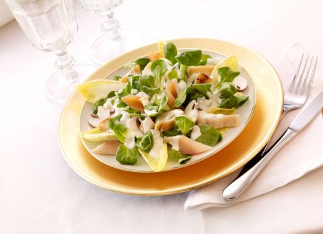 Winterlicher Salat  mit Räucherfisch