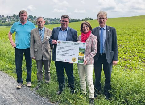 „Hessens Landwirtschaft blüht für Bienen“ – Zwischenfazit