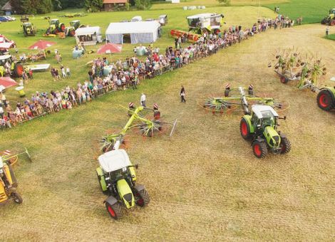 Imposanter Riess-Landtechnik Grünlandabend