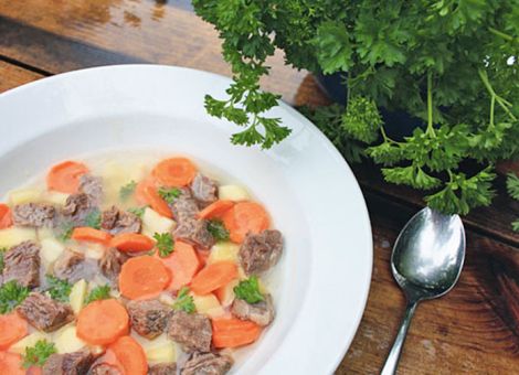 Möhreneintopf  mit Rindfleisch