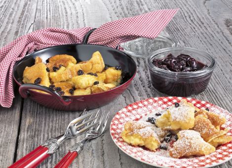 Kaiserschmarrn mit Kirschen