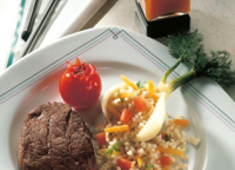 Rindfleisch mit Gemüsereis