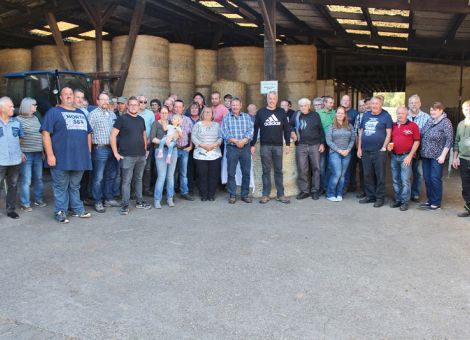 Limousin-Züchter auf Besichtigungstour in der Pfalz