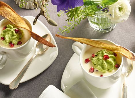 Raffinierte Petersilienwurzelsuppe