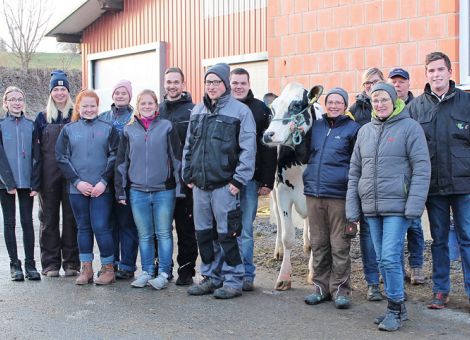 Traditionelles Wettscheren zwischen den Jahren
